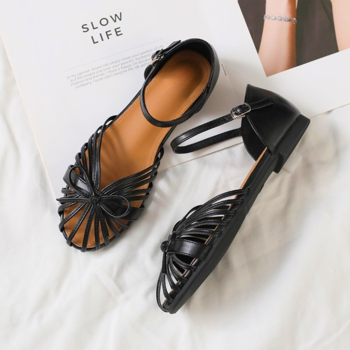 The Calyra Sandal