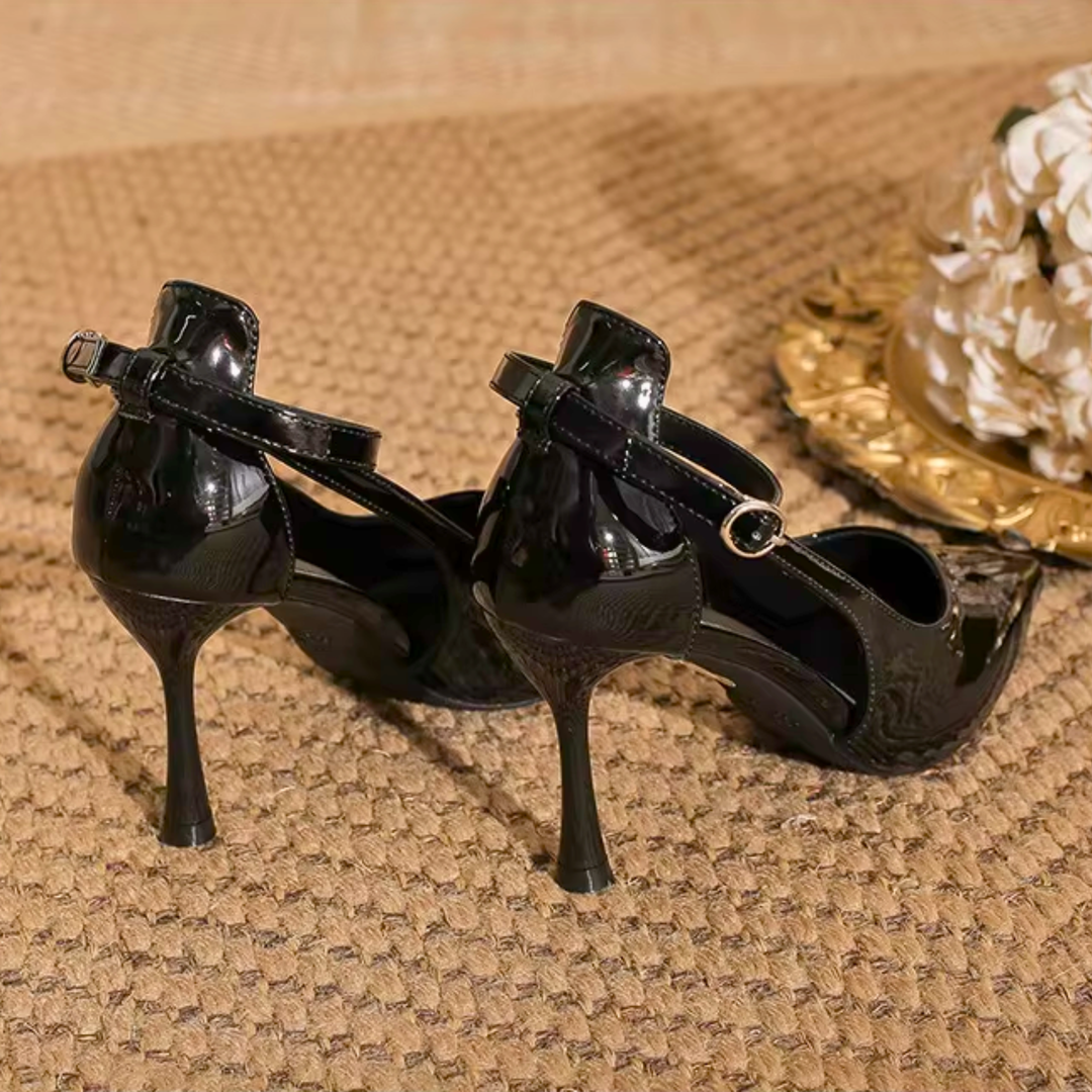 The Evelisse Pump