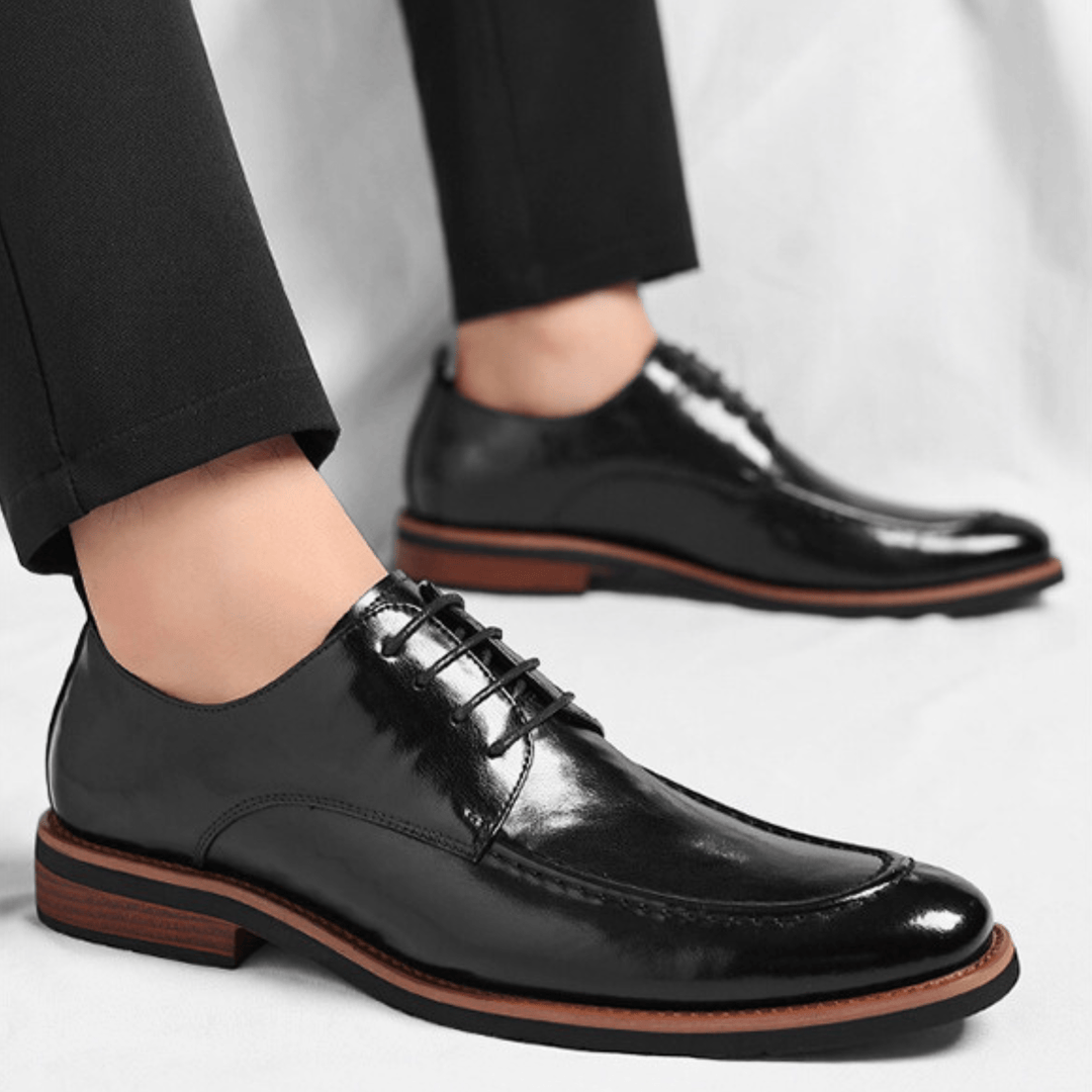 Weston & Finch - The Armitage Derby - 14:193;200000124:100013888