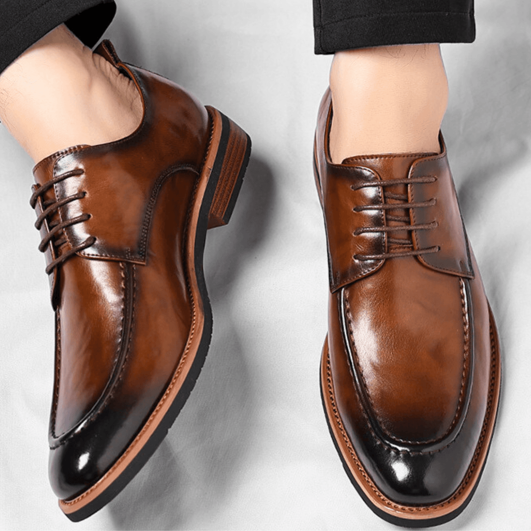 Weston & Finch - The Armitage Derby - 14:193;200000124:100013888