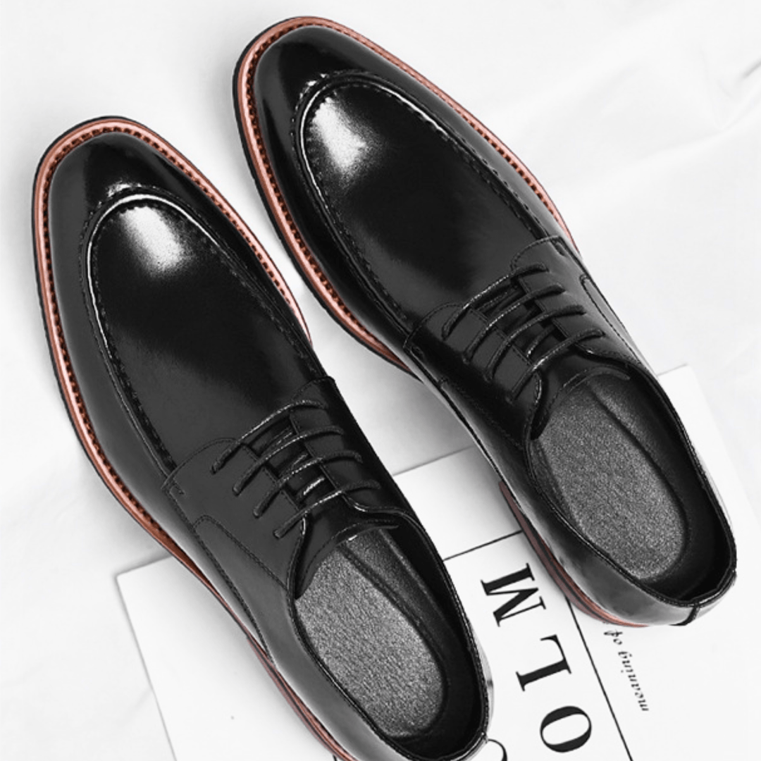 Weston & Finch - The Armitage Derby - 14:193;200000124:100013888