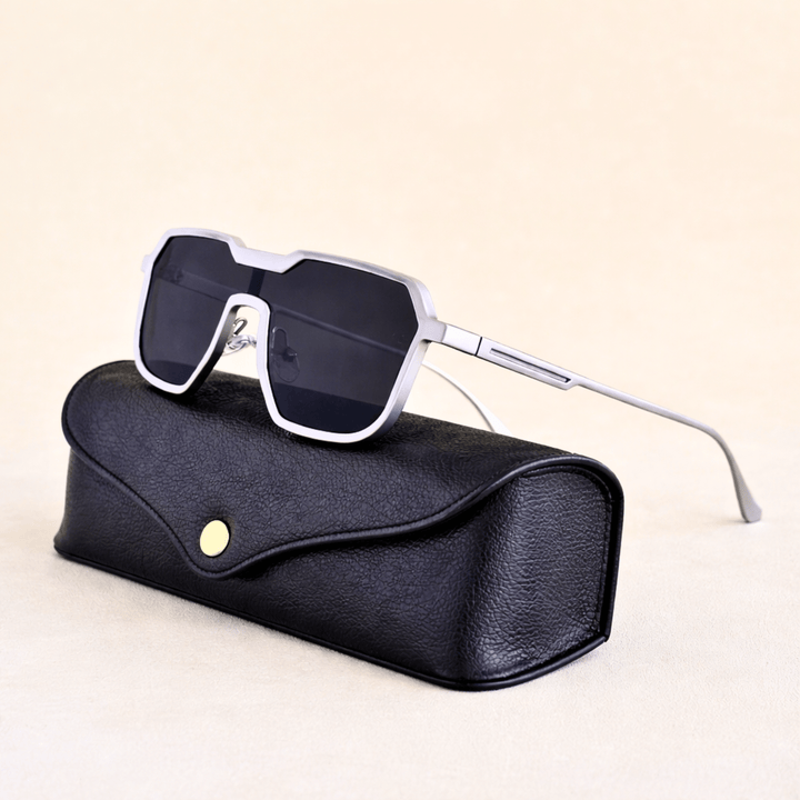 Weston & Finch - The Cavelli Sunglasses - 200007763:201336100;71:100009342As the picture;73:29G04