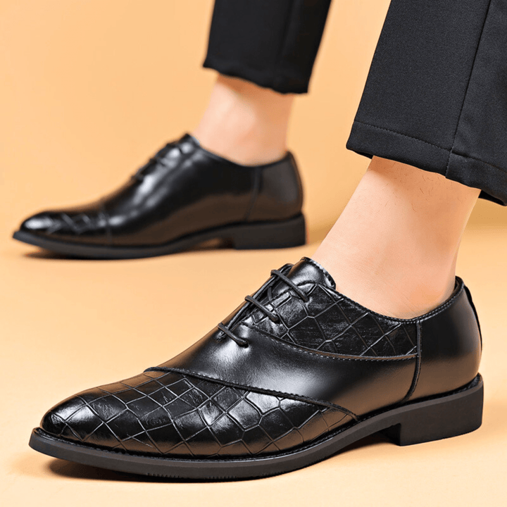 Weston & Finch - The Hartwell Derby - 14:771brown;200000124:200000899