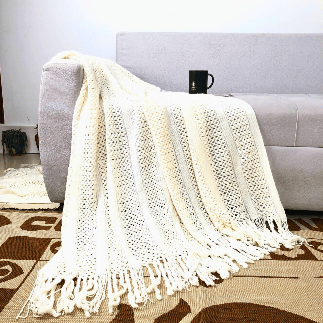 Weston & Finch - The Montier Throw - 14:175beige;200007763:201336100;5:202530839110x120cm