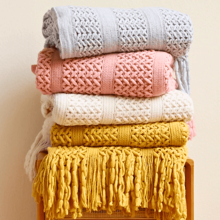 Weston & Finch - The Montier Throw - 14:175beige;200007763:201336100;5:202530839110x120cm