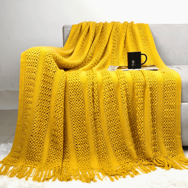 Weston & Finch - The Montier Throw - 14:193pink;200007763:201336100;5:202530839110x120cm