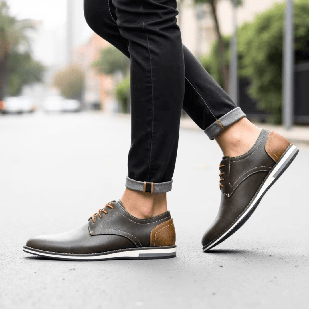 Weston & Finch - The Renford Derby - 14:350852KD4163;200000124:200062872