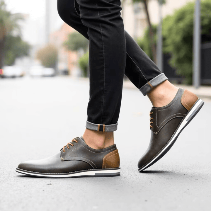 Weston & Finch - The Renford Derby - 14:350852KD4163;200000124:200062872