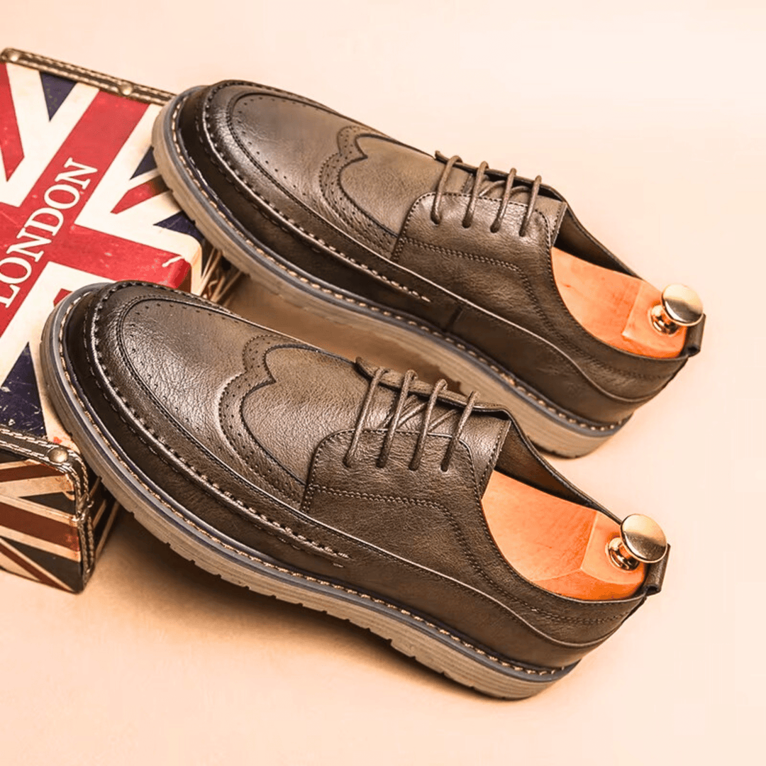 Weston & Finch - The Stratford Derby - 14:193Black;200000124:200000338