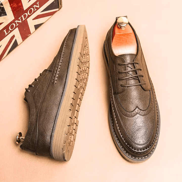 Weston & Finch - The Stratford Derby - 14:193Black;200000124:200000338