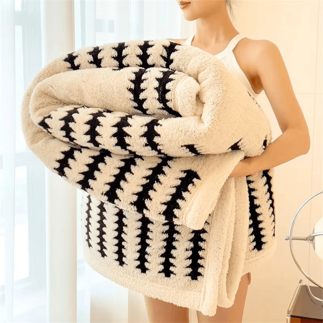 Weston & Finch - The Verdelle Throw - 14:1052Blue;5:202637911