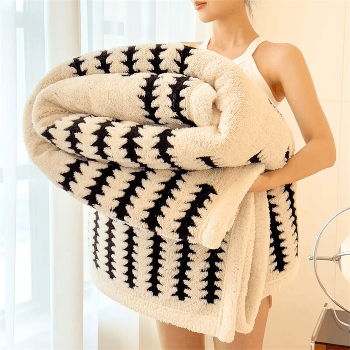 Weston & Finch - The Verdelle Throw - 14:1052Blue;5:202637911