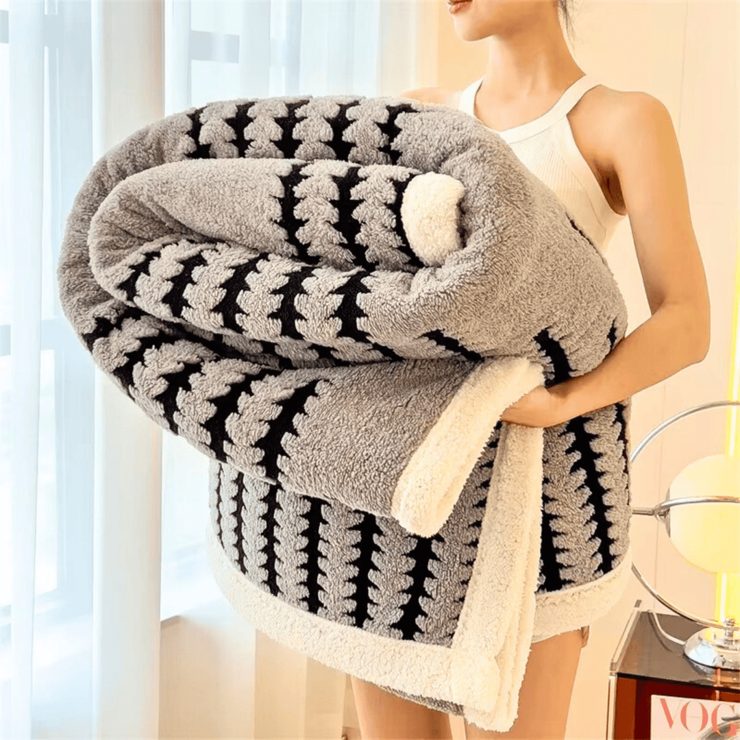 Weston & Finch - The Verdelle Throw - 14:10Pink;5:202637911